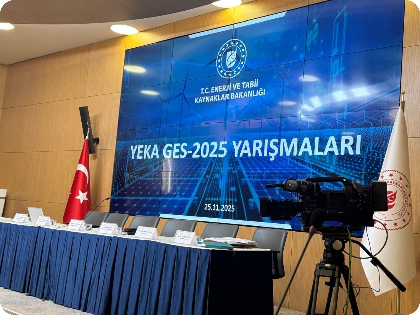 YEKA GES 2025 Yarışmalarında 35 MWe kapasiteli YG25 – Demirköprü Yüzer GES projesinin kazananı olduk!